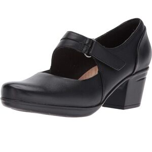 Clarks Black Leather Mary Jane shoes Emslie Lulin style